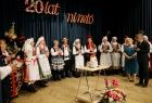 Czas na życzenia i urodzinowy tort dla roztańczonych jubilatów z Osieka